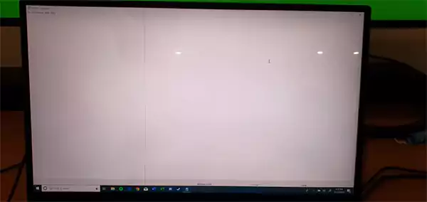 White Dead Pixel