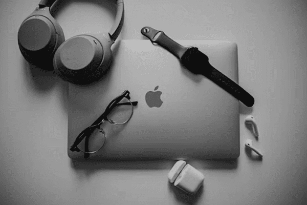 Seven Most Valuable Vintage Apple Products Worth Thousands Today